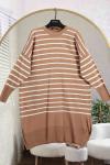 Enine Çizgili Yırtmaçlı Salaş Triko Tunik Camel Beyaz