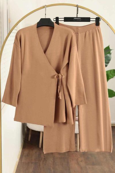 Yandan Bağlamalı Pantolonlu Triko Takım Sütlü Kahve