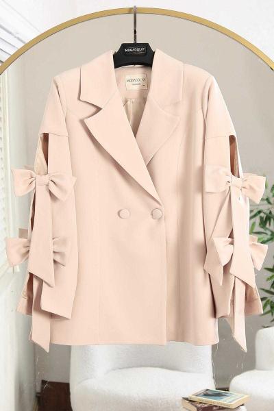 Kolları Fiyonk Detaylı Çift Düğmeli Dabıl Ceket Bej
