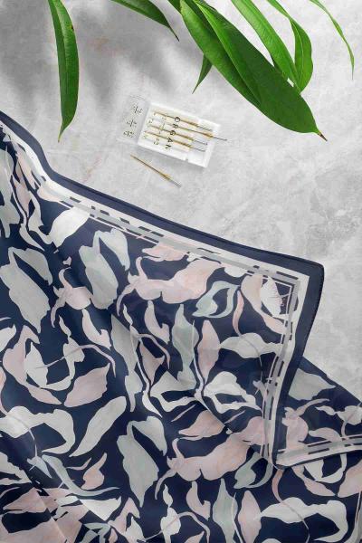 Esinti Desenli Eşarp Lacivert