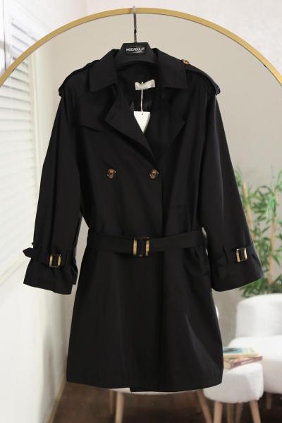 Kuşağı Kolu Tokalı Dört Düğmeli Trençkot Siyah