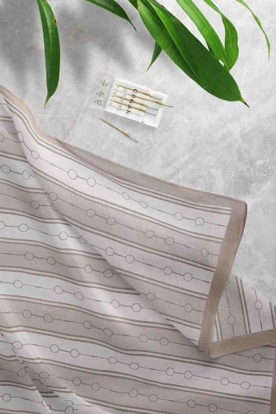 Hint İpek Desenli Şal Bej