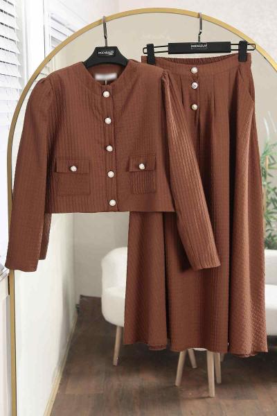 Çift Cepli İnci Düğmeli Etekli Takım Kahve