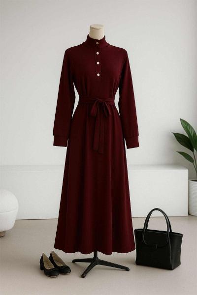 Yüksek Yaka Çıtçıtlı Kuşaklı Elbise Bordo