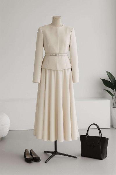 Parçalı Yırtmaç Detay Kemerli Etekli Takım Taş