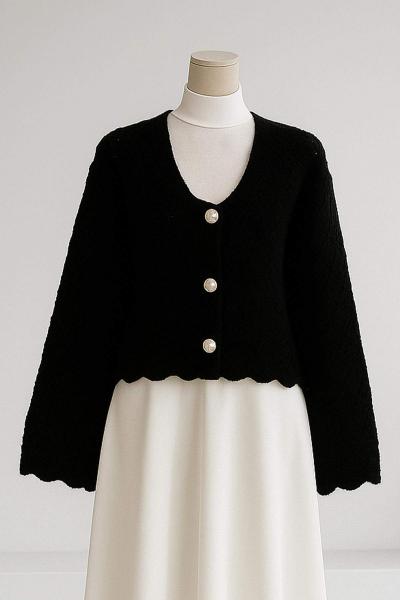 Üç Düğmeli Ajurlu Triko Hırka Siyah