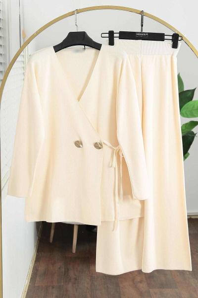 Çift Düğmeli Merserize Pantolonlu Triko Takım Krem