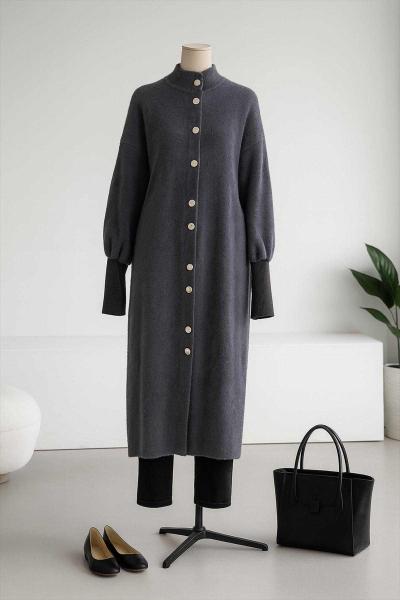 Kolu Fitilli Metal Düğmeli Uzun Yumoş Angora Hırka Füme