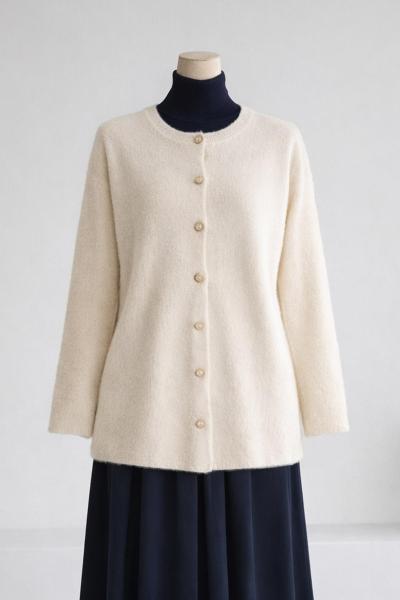 İnci Düğmeli Uzun Yumoş Angora Hırka Krem