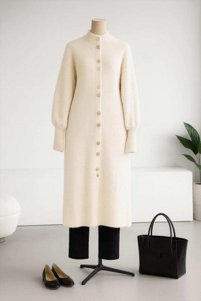 Kolu Fitilli Metal Düğmeli Uzun Yumoş Angora Hırka Krem