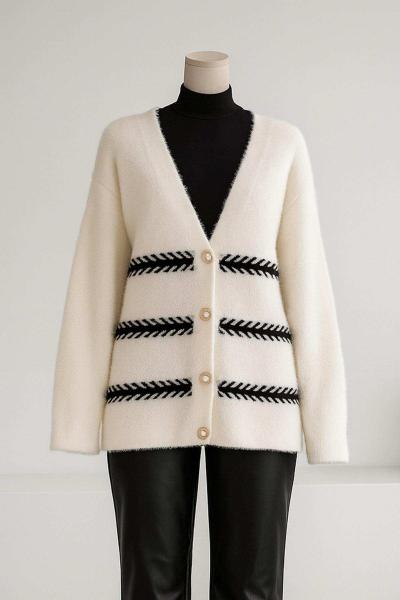 İnci Dört Düğmeli Yumoş Angora Hırka Krem