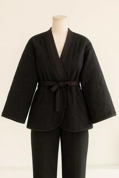 Kapitone Kuşaklı Ceket Siyah