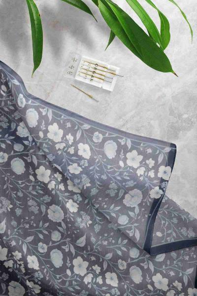 Gül Yaprak Desenli Eşarp Lacivert