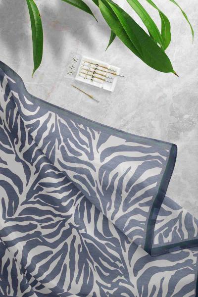 Zebra Desenli Eşarp Lacivert