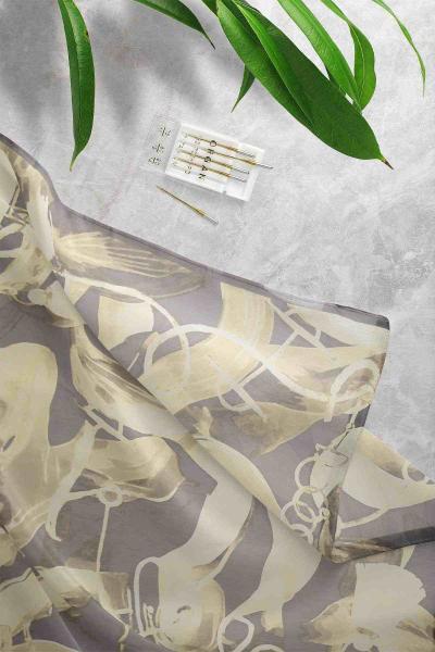 Sevgi Desenli Eşarp Füme Sarı