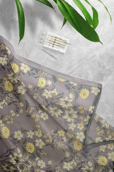 Çiçek Bahçesi Desenli Eşarp Füme Sarı