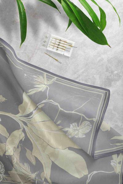 Büyük Yaprakl Desenli Eşarp Füme Sarı