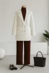 Dört Düğmeli Çift Cepli Buklet Ceket Ekru