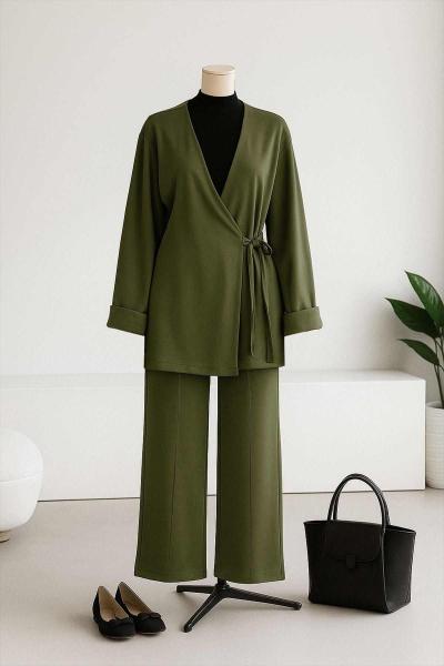 Yandan Bağlamalı Pantolonlu Oysho Takım Haki