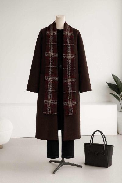 Ekose Renkli Atkı Detaylı Kuşaklı Buklet Kaban Kahve