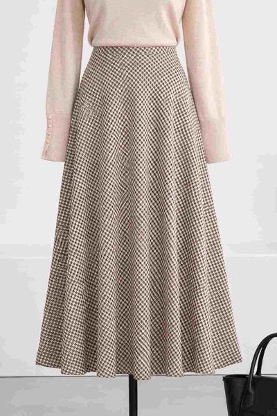 Kazayağı Desenli Çan Etek Bej Kahve