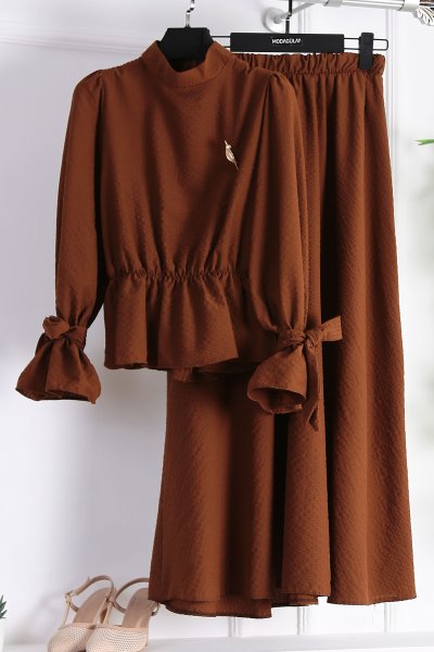 Elastic Skirt Suit With Tie Down Sleeves -Brown 